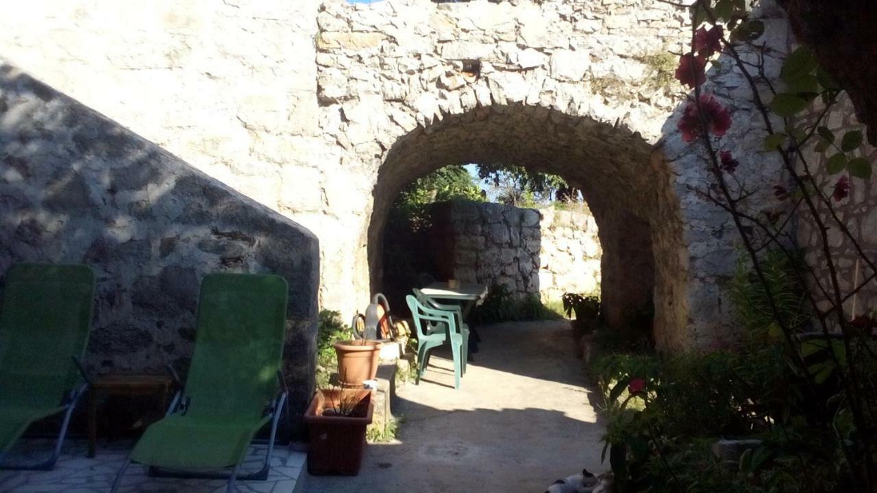 Cottage Melita The Apartment For Animal Lovers Babino Polje Экстерьер фото